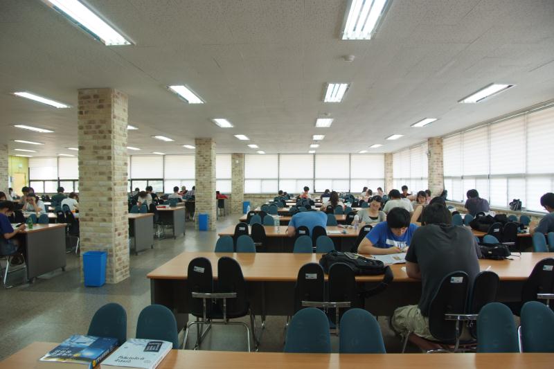 图书馆.jpg